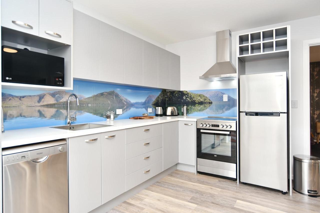 Brockworth Place - Christchurch Holiday Homes 외부 사진