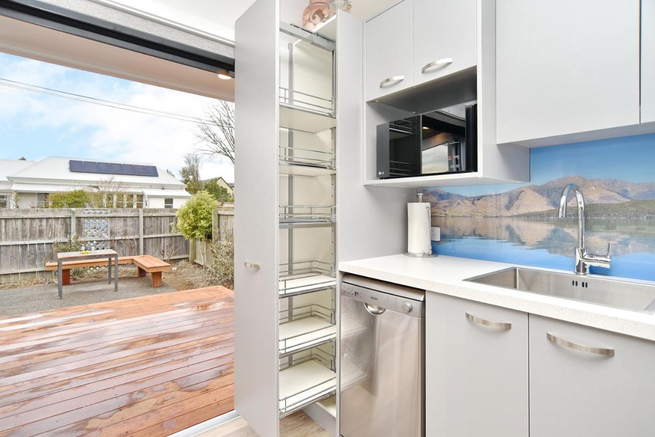Brockworth Place - Christchurch Holiday Homes 외부 사진